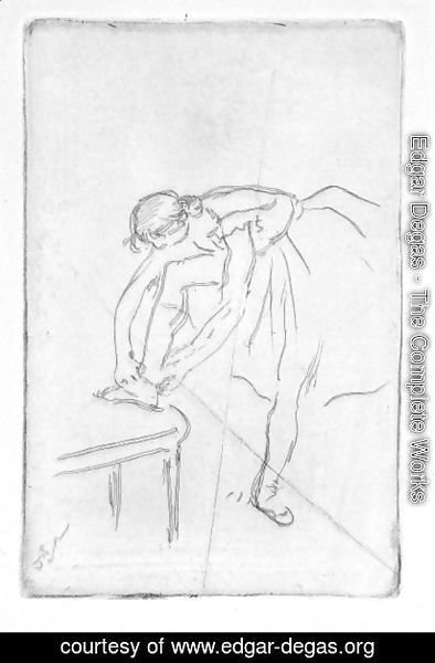 Edgar Degas - Danseuse Mettant Son Chausson